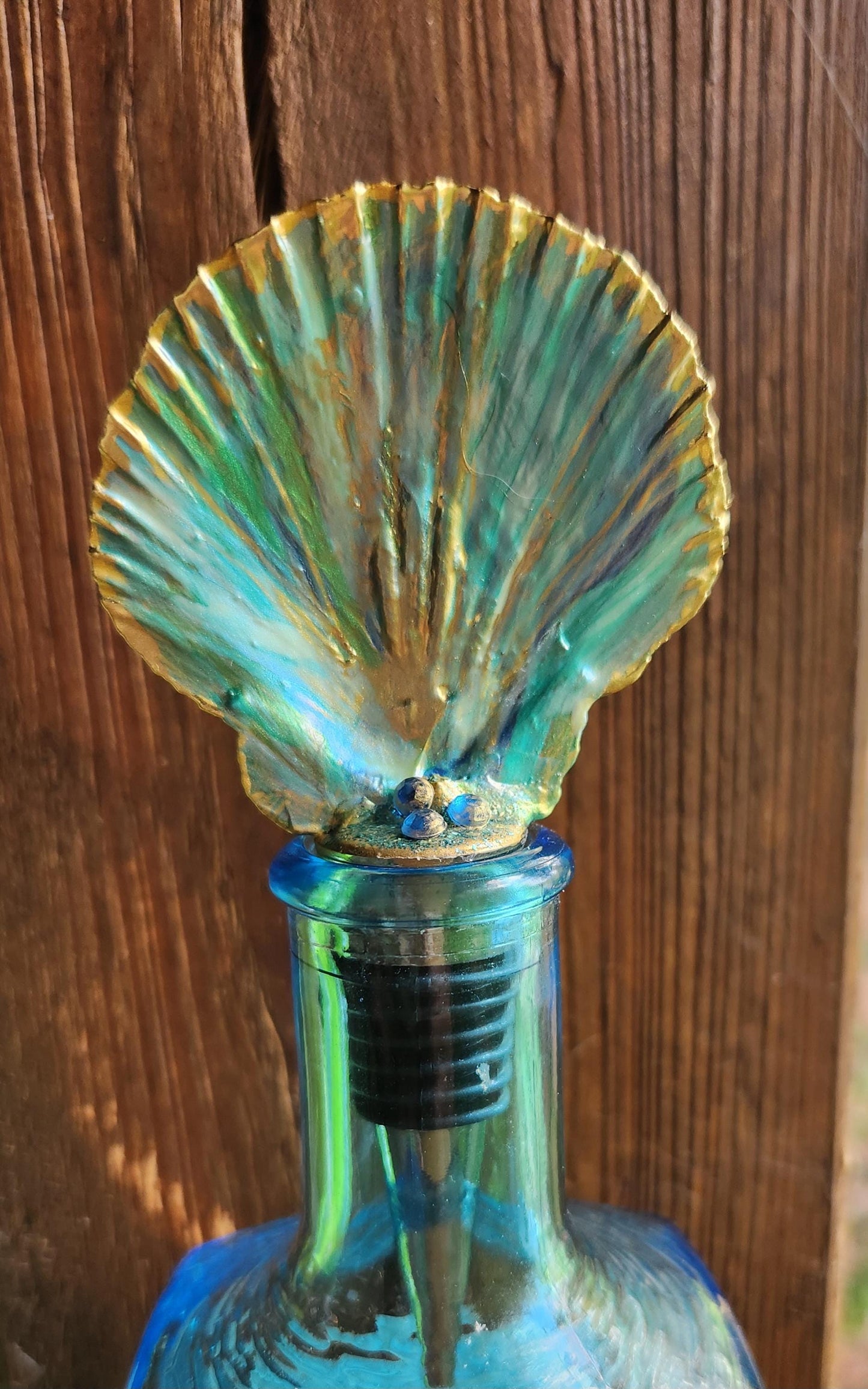 Bottle Stopper, Handpainted Scallop Shell Bottle Stopper,  Barware,  Gift,  Coastal,  Housewarming, Beach, Blue,  Gold